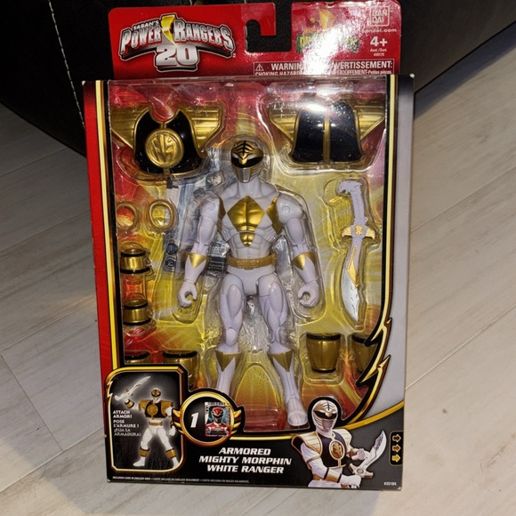 NEW Saban’s Power Rangers 20 - Picture 2 of 8